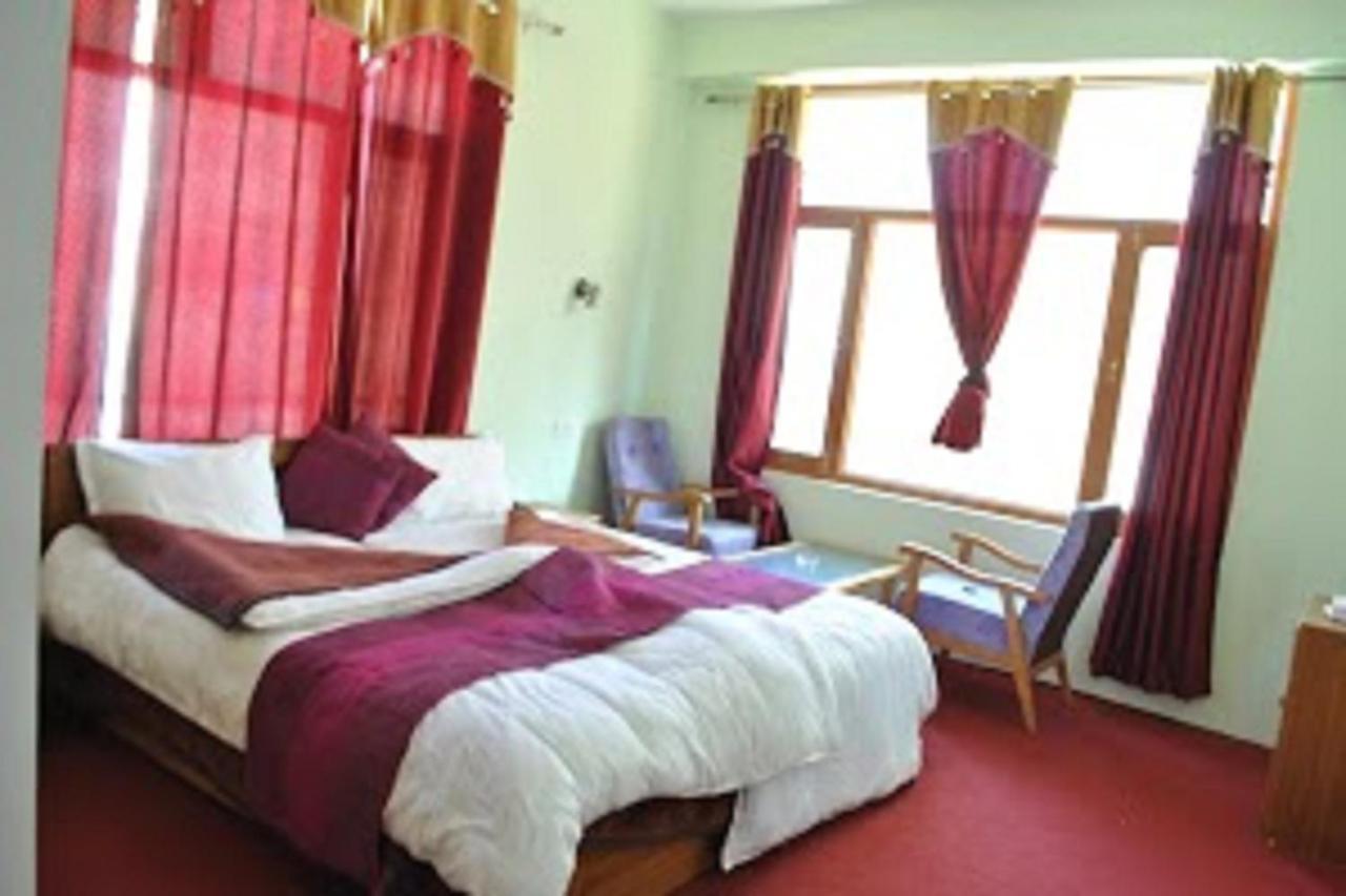 Hotel Suru View Kargil Exterior foto